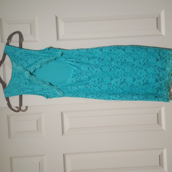 Blue lace knee-length dress - Picture 4 of 7